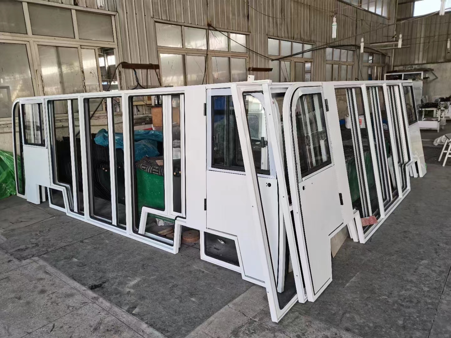 電動(dòng)車艙門(mén)